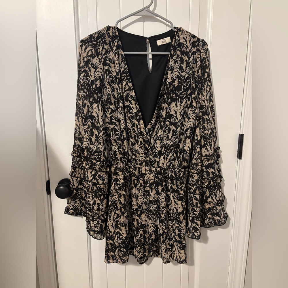 Entro Black and Cream Floral Romper